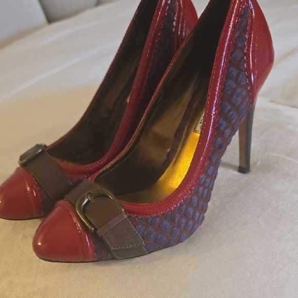 Charles David Red and Purple Heels Elegant Design - Picture 5 of 12